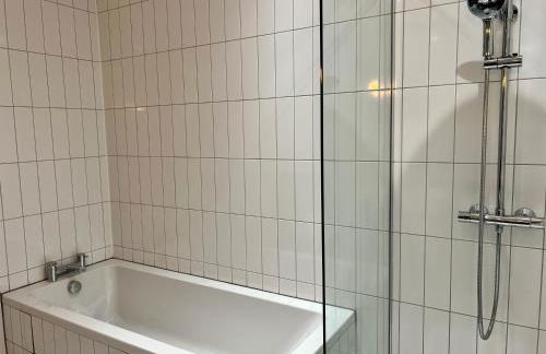 SoHot Stays Sea View Apartments- central location- sleeps 4 - Foto 27