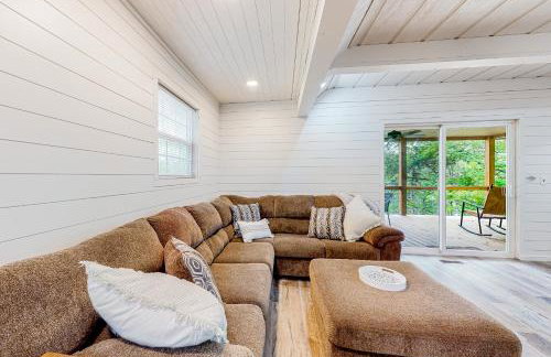 Dog Welcome Waterfront Home Sleeps 12 Firepit - Foto 1