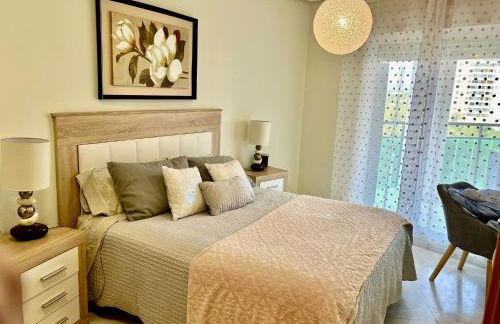 Apartamento de lujo con 2 dormitorios en Benidorm - Photo 7