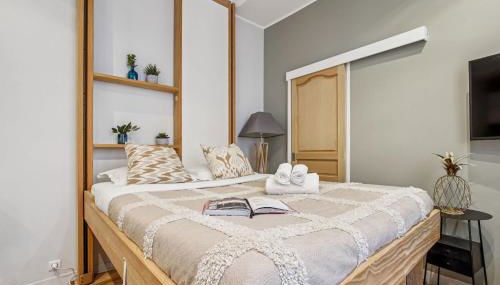 Eiffel Tower & Champs-Elysees - Paris Vacation Rentals - Foto 3