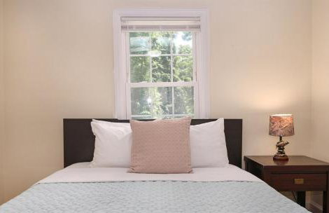 Dog Friendly Lakeside Escape with Hammock and Fire Pit - Foto 37