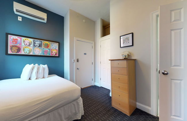 Maverick Suites at 400 Columbus Ave - Foto 5