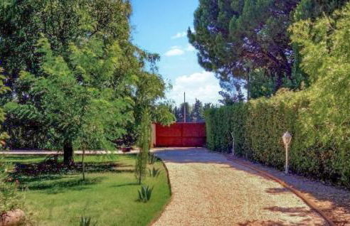 Five Bedroom Gorgeous Home In Tarascon - Foto 29