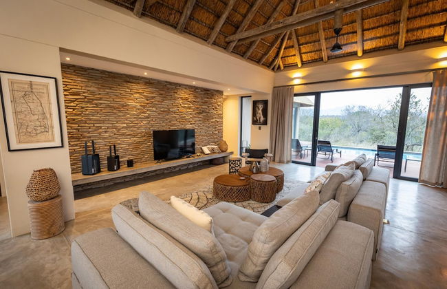 Villa Uthando Stylish Brand new Villa With Amazing Views - Photo 7