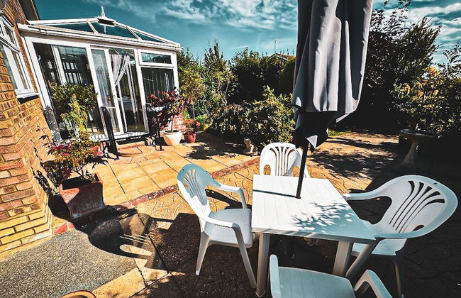 Charming 3-bedroom Bungalow in Oulton Lowestoft - Foto 47