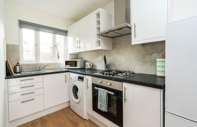 Sleek and Stylish 2BD Home With a Garden Anerley - Foto 8