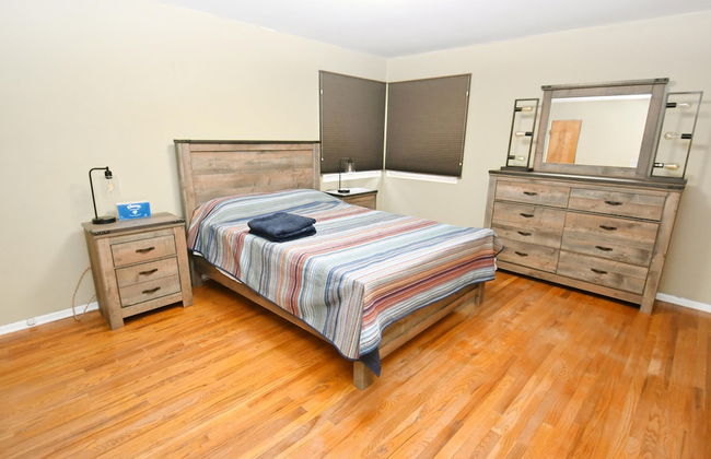 Mid Century Modern 30 Minute Walk to Notre Dame 3 Bedroom 3 Full Bath 2008 - Foto 13