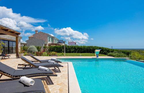 Villa Plava with Panoramic Seaview and big pool - Foto 47