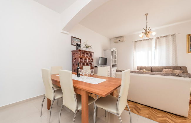 Family Friendly Pool House Ana - Foto 27