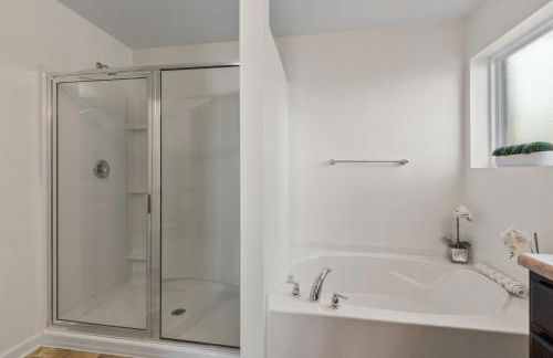 New Bama Retreat Sleeps 8 - Foto 26