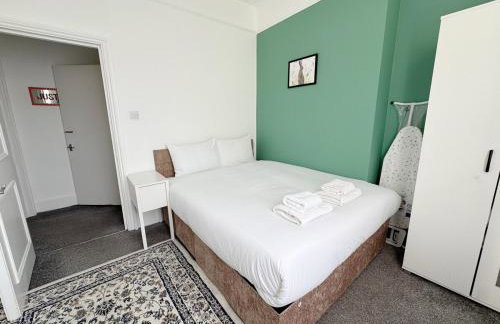 Prime Central London 2-Bed by Shops & Transport - Foto 8