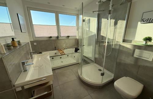 Penthouse mit Sauna, Jacuzzi & Tischkicker - Foto 27