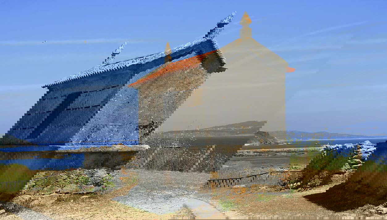 Uma casa típica da ilha de Ons