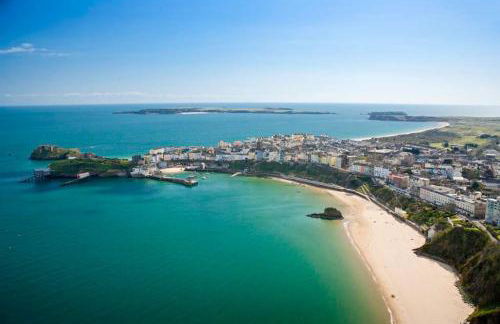 Beautiful apartment with private pool near Tenby - Photo 14