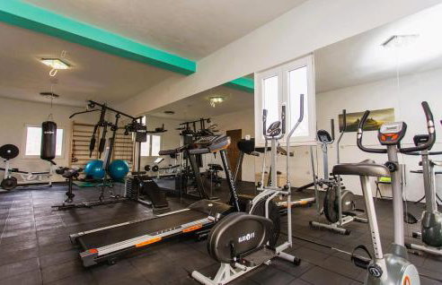 Gorgeous Home In Neoric With Sauna - Photo 5