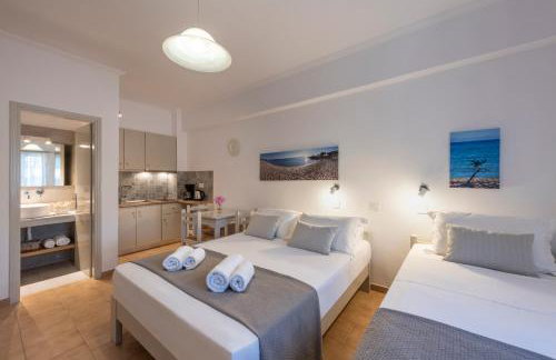 Helen's Minimal Studios & Apartments - Photo 20