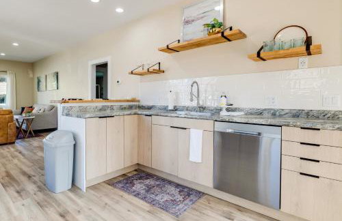 Near Downtown Spacious Casper Getaway with Deck - Foto 8