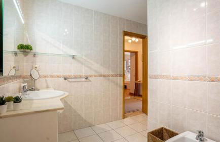 Infante Cozy 1BR w Parking by LovelyStay - Foto 23