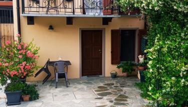 IL CORTILETTO - Verduno - Foto 2, Garden, Garden view