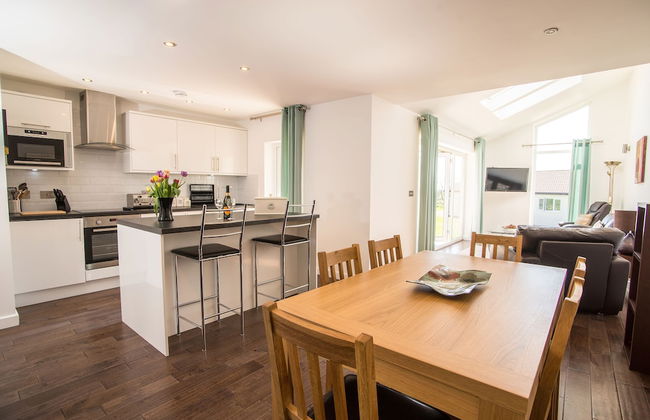 Stoneleigh Village - Photo 28