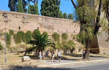 The Golden Pyramid - Photo 19