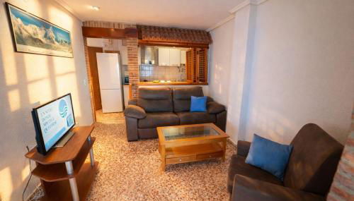 Apartamento en primera línea de playa con vistas al mar - Foto 5