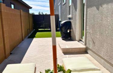 Luxury 1 BR Casita with Private Yard, Garage and WD - Foto 9