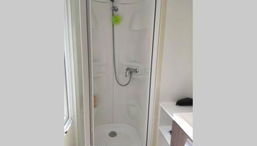 Mobilhome climatisé et ombragé - Foto 5