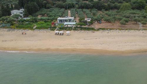 Azzure Heaven - Photo 2