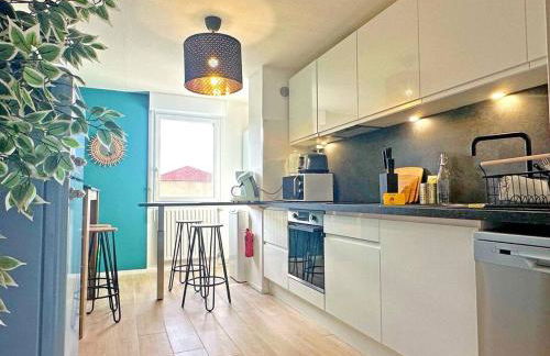 LOASIS -T4 Garage Terrasse WIFI Centre-Ville Gare - Foto 15