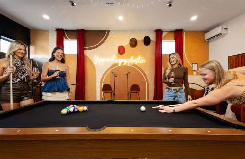 SoCo Cowgirl: Pool, Putt, Karaoke, Spa, 2mi to DT - Foto 64