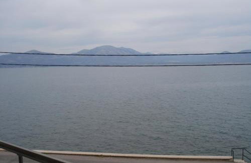 Seaside apartment away from the city- Oropos, Attiki - Foto 1