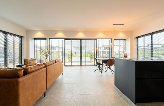 Villa in Zeewolde Near Town Center - Photo 15