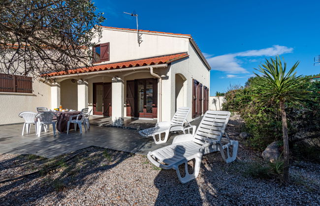 3 bedroom House in Saint-Cyprien with garden and terrace - Photo 6