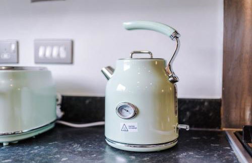 Coop Live Arena & Etihad Stadium 4Bedroom Townhouse with Free Parking - Foto 26