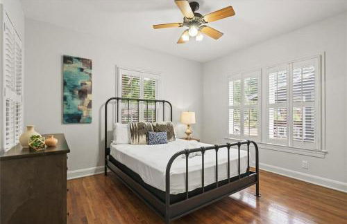 1930s Austin Charming Home and Hot Tub Near South Congress - Photo 19