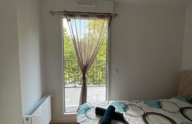 Superb 3 Bedroom near to Paris with Parking - Foto 21