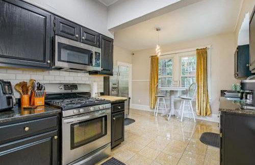 Massive 6 bedroom home with a Pool - Foto 36