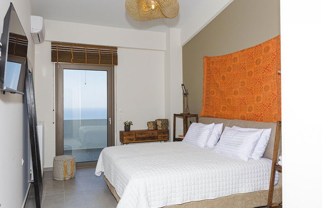 Villa Rizes Luxury in Maroulas - Photo 33