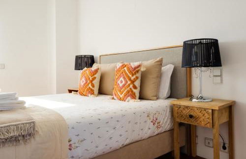 Skyview 2BR with Balcony and Garage - Foto 46