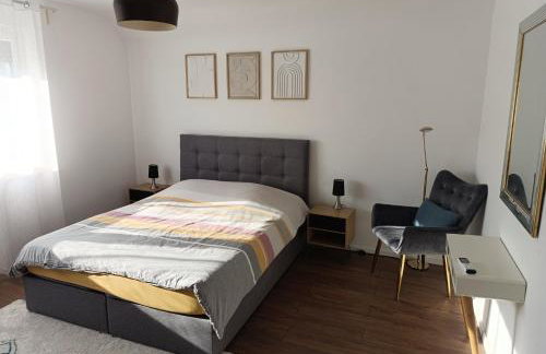 Grand Appartement de Standing 95m2 - Clim - Parking et Borne VE - Strasbourg Sud - Foto 11