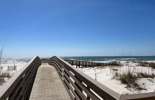 Ole River Hideway, Orange Beach, Updated 2 Bedroom Waterfront Condo, Wind Drift - Photo 4