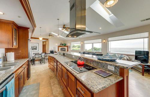 Crescent City Getaway with Panoramic Ocean Views! - Foto 1