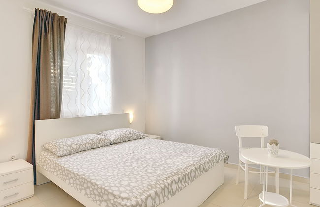 Luxurious Villa with Sauna & Hot Tub in Žminj - Foto 4