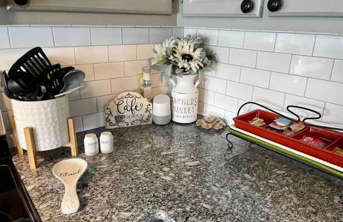 Beechside Breeze Luxury Condo with Pool Hot tub - Foto 3