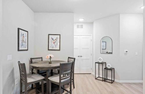 Fitness Room Pool Univ Research Park and Parking - Foto 38