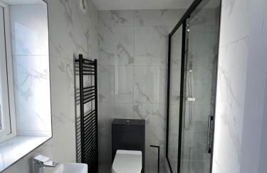 Perfect Contractor house-3 free parking space-EV charging-Secure-Quiet-Modern - Foto 15