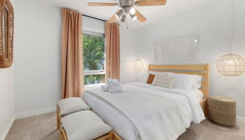 Noble Nest 5 Min to Downtown and U of A - Photo 5