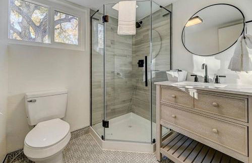 Large Pet-Friendly Sleeps 10 Near Palmer Park - Foto 27