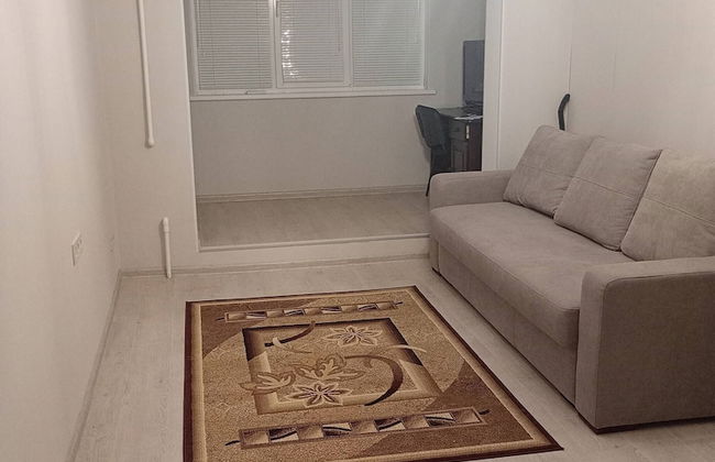 Peaceful Chișinău Retreat With Central Heating & Private Entrance - Foto 9